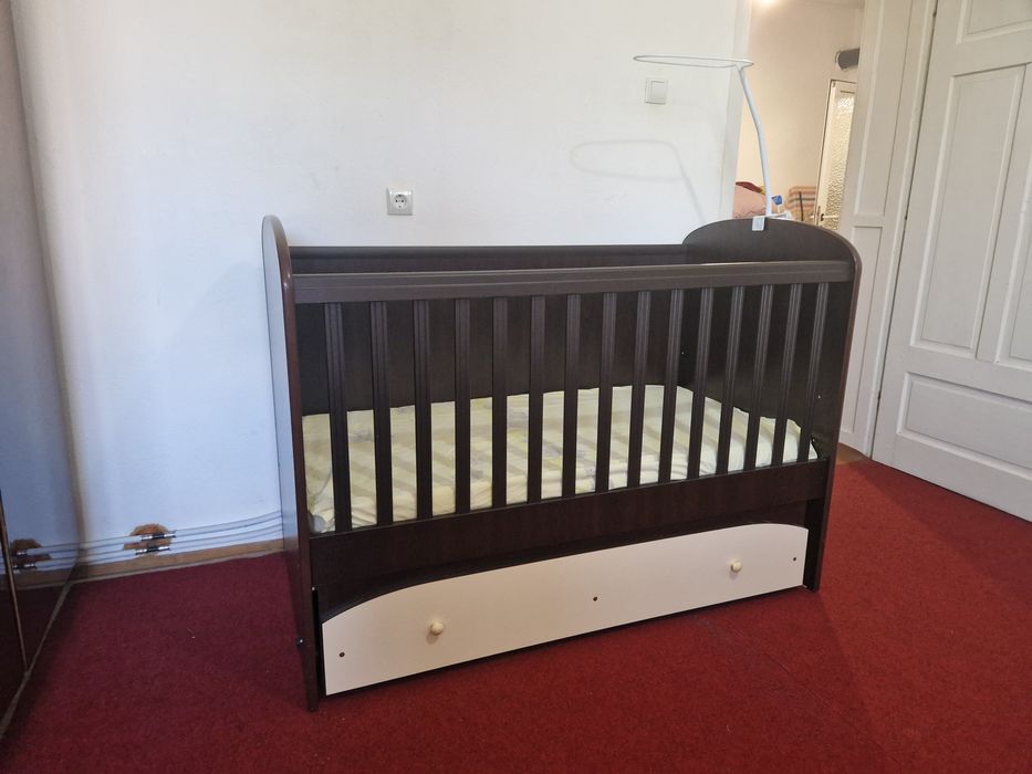 Детска дървена кошара