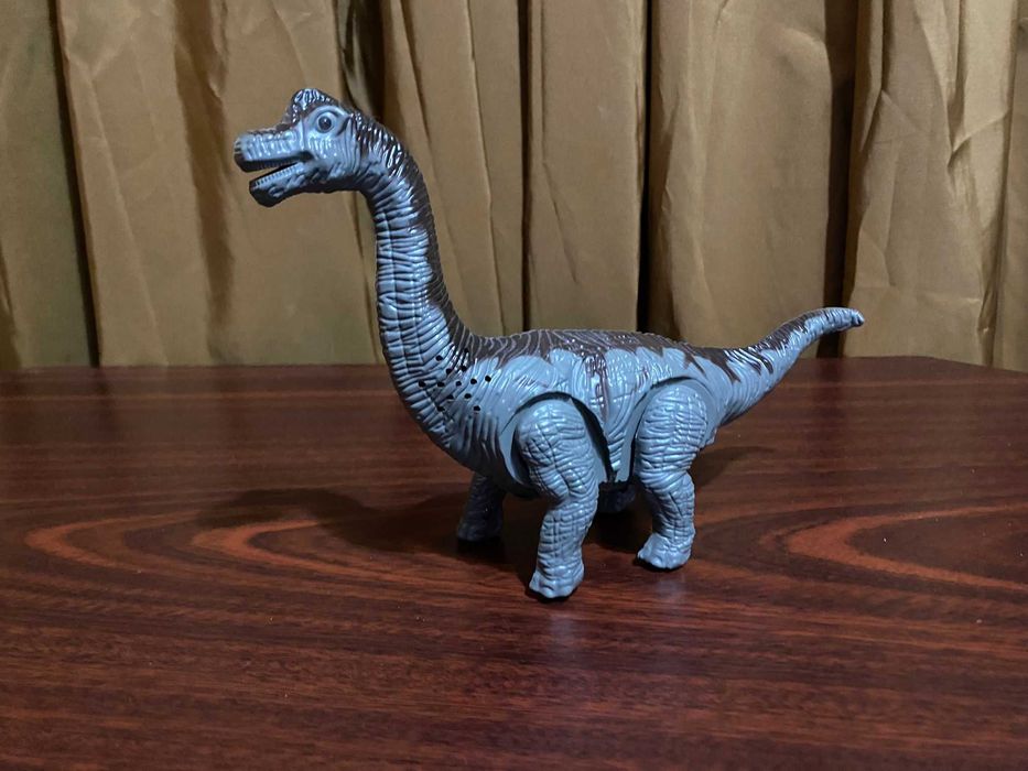 2 dinozauri figurine cu sunete