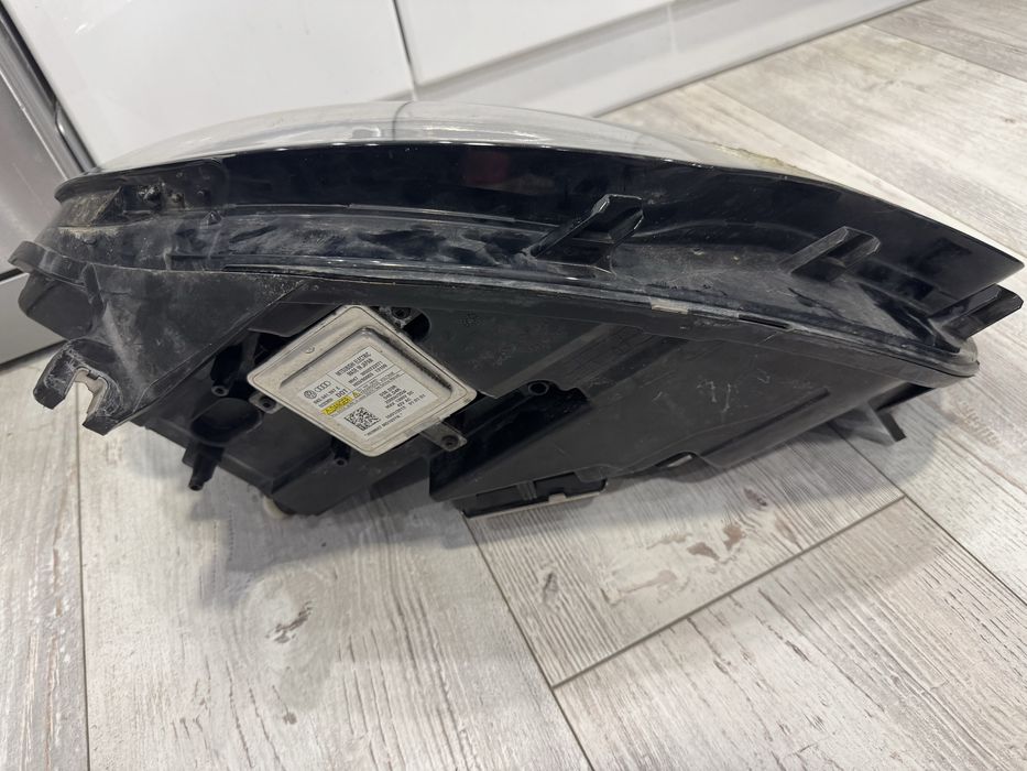 Фар за части а6 c7