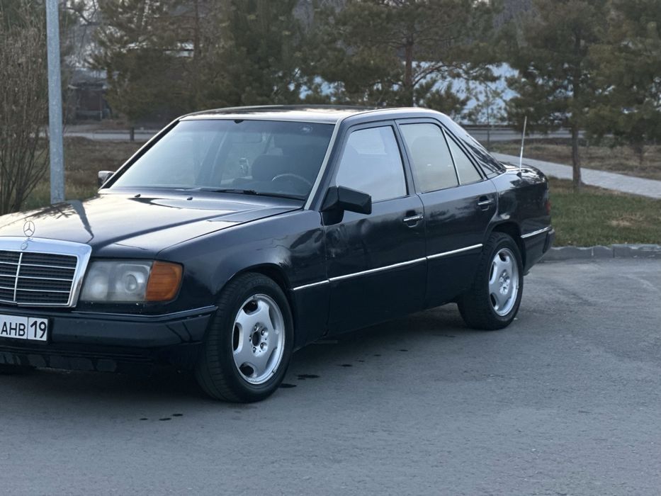 Мерс 124 СРОЧНО!!!