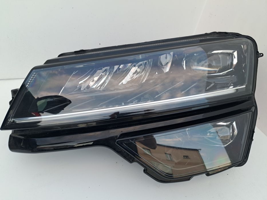 Ляв фар Skoda Karoq Led Шкода Кароя фарове