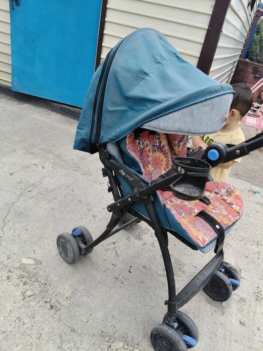 Продам детскую коляску