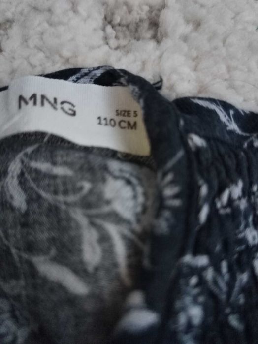 Рокля, пола Mango 5-6 г.