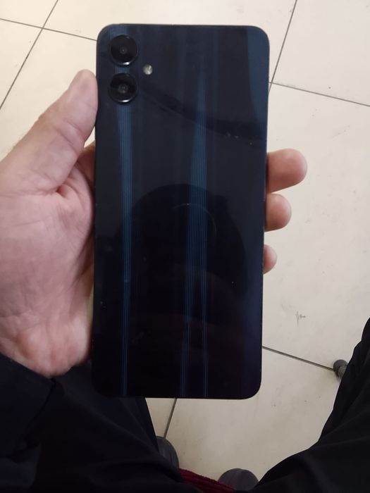 Продам Samsung A05 64gb