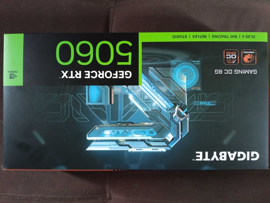 Продаю новую видеокарту GIGABYTE GeForce RTX 5060 Gaming OC 8GB. Новая