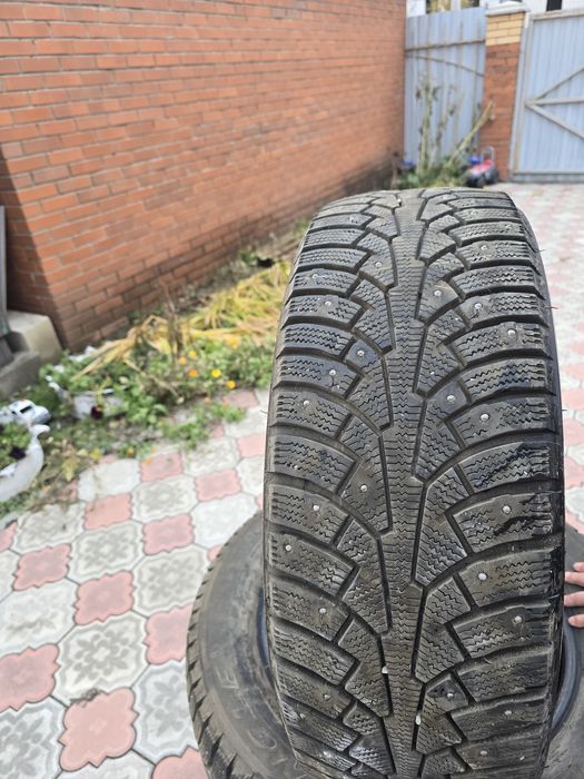 Шины зимние продам