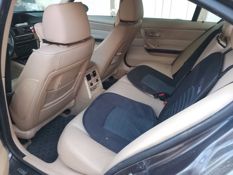 Vând bmw e90 320i