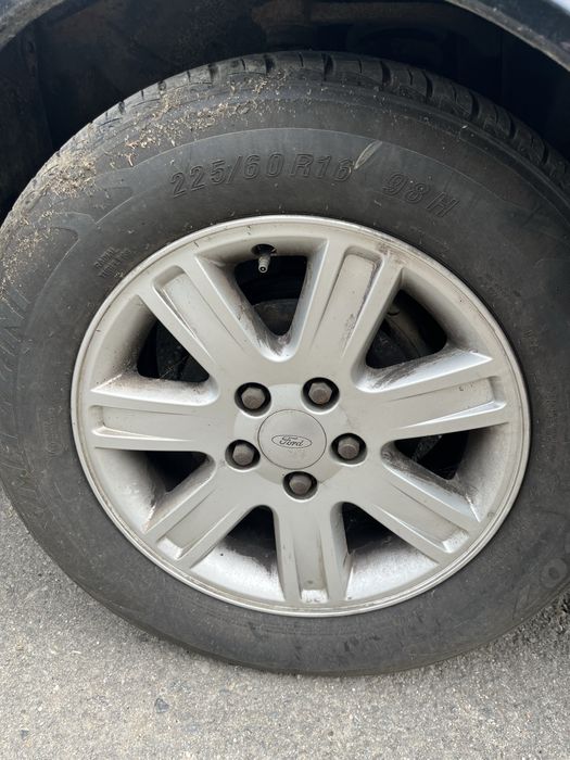 Vand limuzina ford dorchester