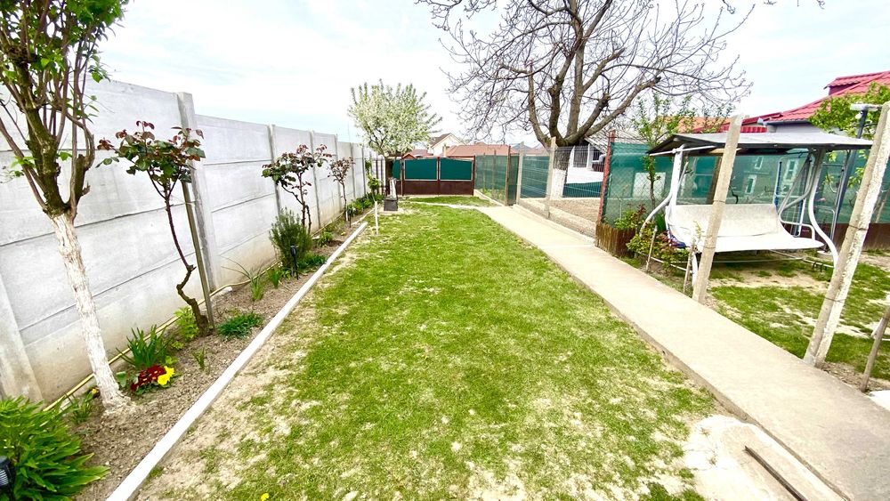 Casă cu teren mare si curte amenajata, de vânzare în Cordău – Locație excelenta, situată chiar în centrul localității!