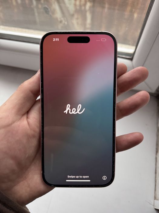 продаю Айфон 15 в идеале