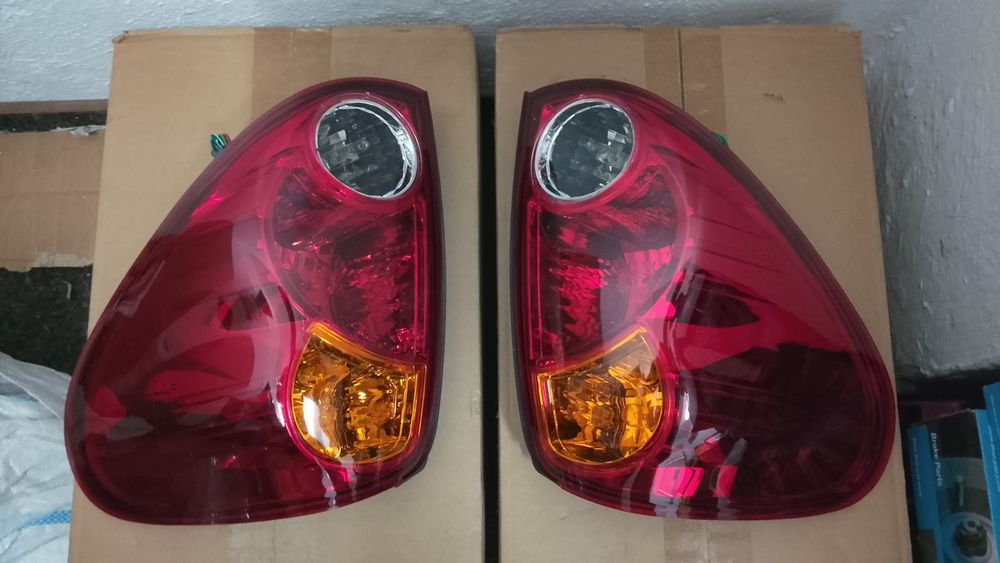 Lampa stop Mitsubishi l200  l 200 stop far aripa bara oblon grila bena lada Mitsubishi l200