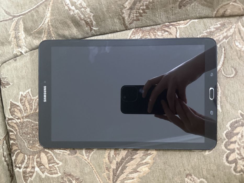 Планшет Samsung Galaxy Tab E 9.6