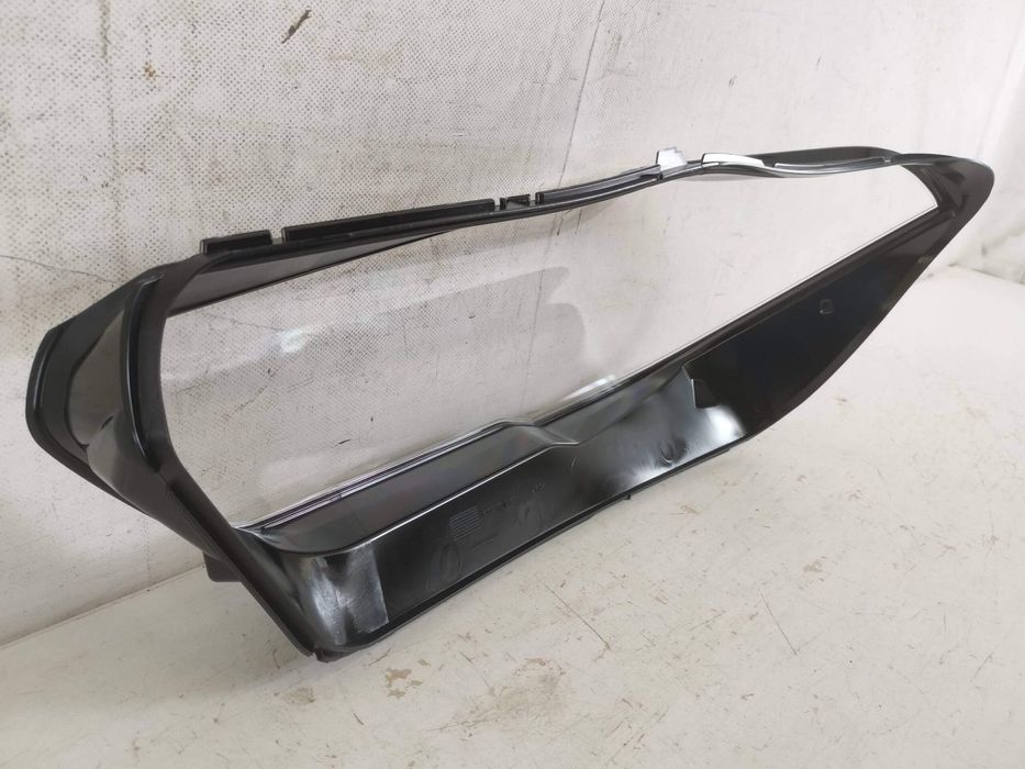 Десен фар стъкло BMW X5 G05 В добро състояние Right headlight glass BM