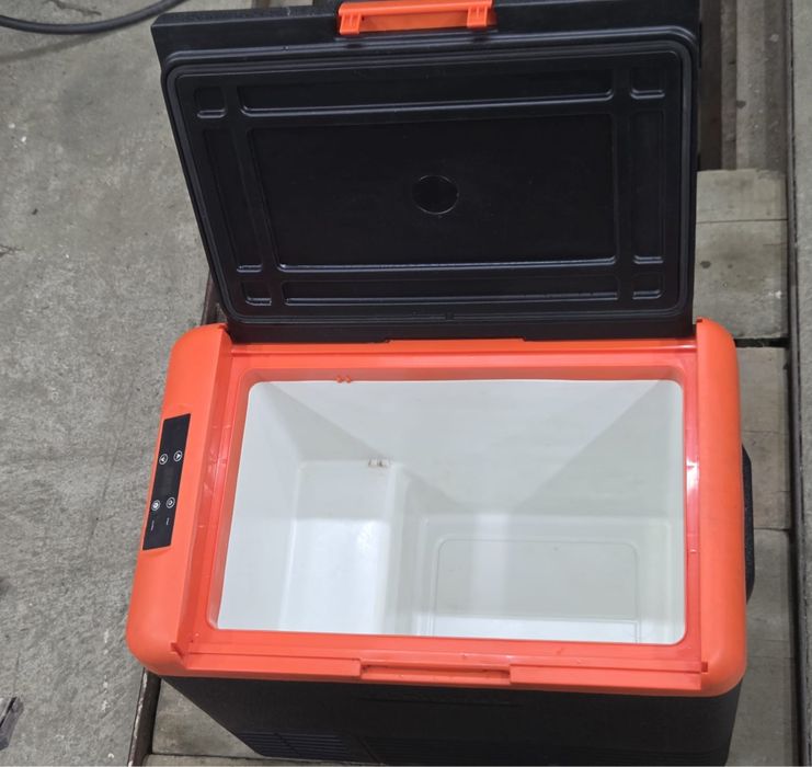 Продаю  автохолодильник Alpicool CL50