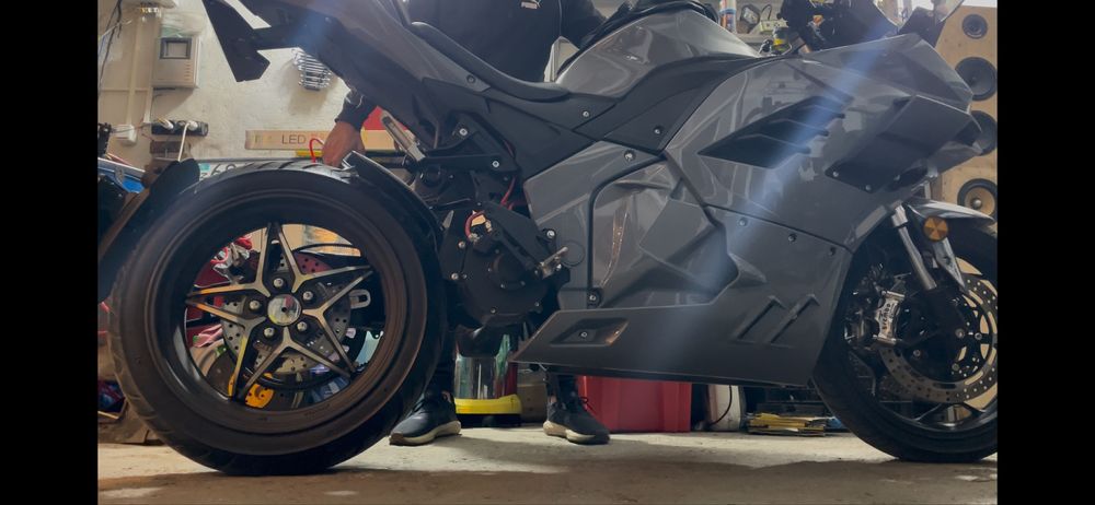 Электромотоцикл пневмоподвеска DUCATI 8 кВт  Документ