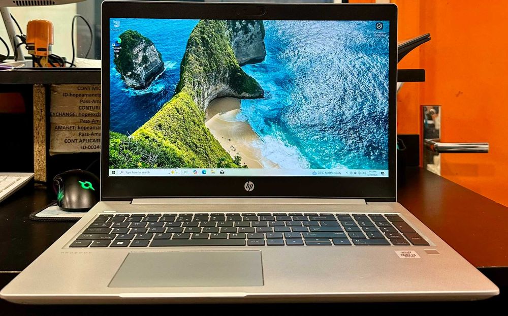 Hope Amanet P5 , Laptop Hp Probook 450 G7 , i3 - 10110 2.10 GHz, 32GB DDR4 , 512SSD - GARANTIE