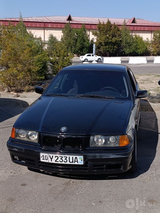 BMW E36 sotiladi.