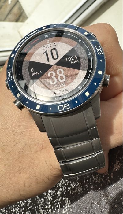 MARQ Garmin Captain TITANIUM Edition American Magic   Sapphire bombat ecran