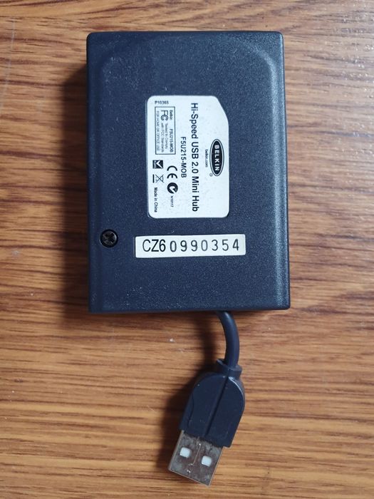 Belkin Hi-Speed USB 2.0 4-Port Mini-Hub F5U215vMOB