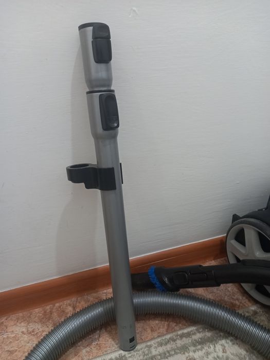 Продам пылесос Philips