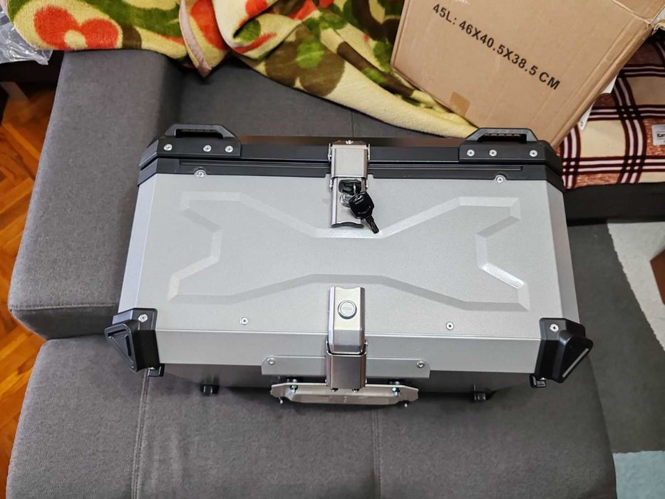 Куфар на мотор 45л 55л 65л  различни размери.