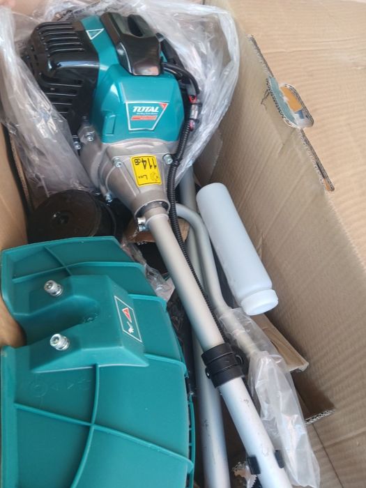 Триммер "Total" новый