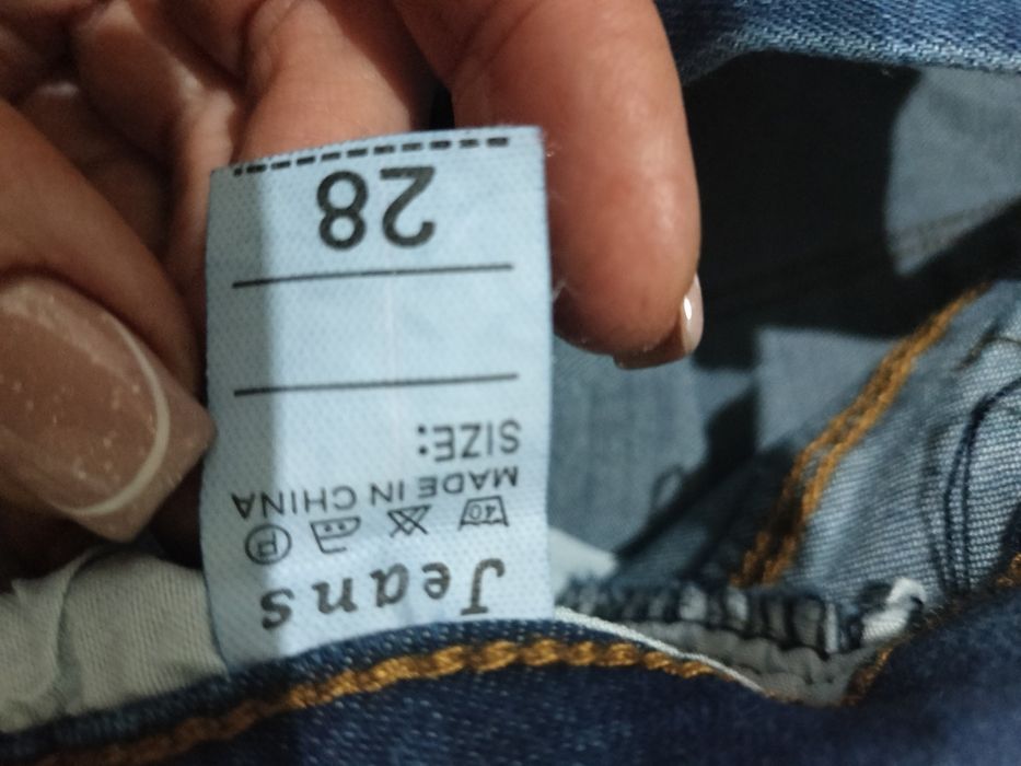 Новые джинсы и брючки стрейч.