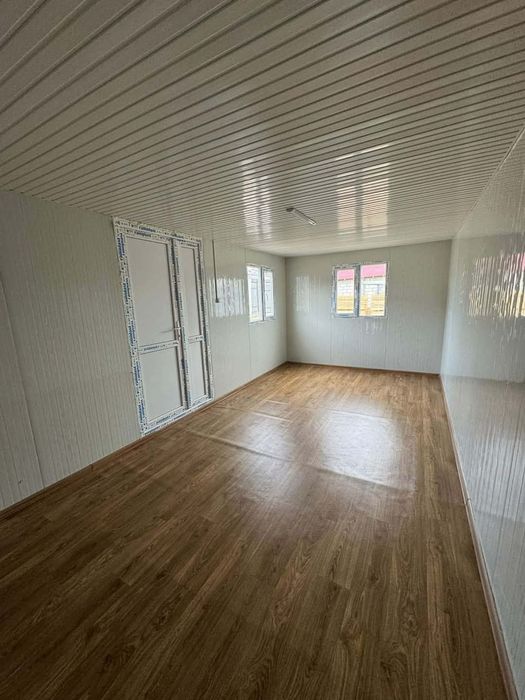 Vand Container 2.4x6m Nou - Izolat cu Panouri Sandwich