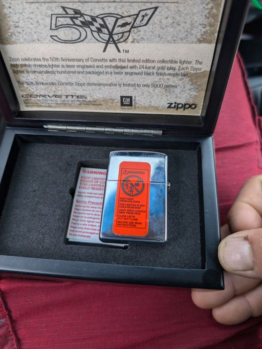 vand brichetă zippo