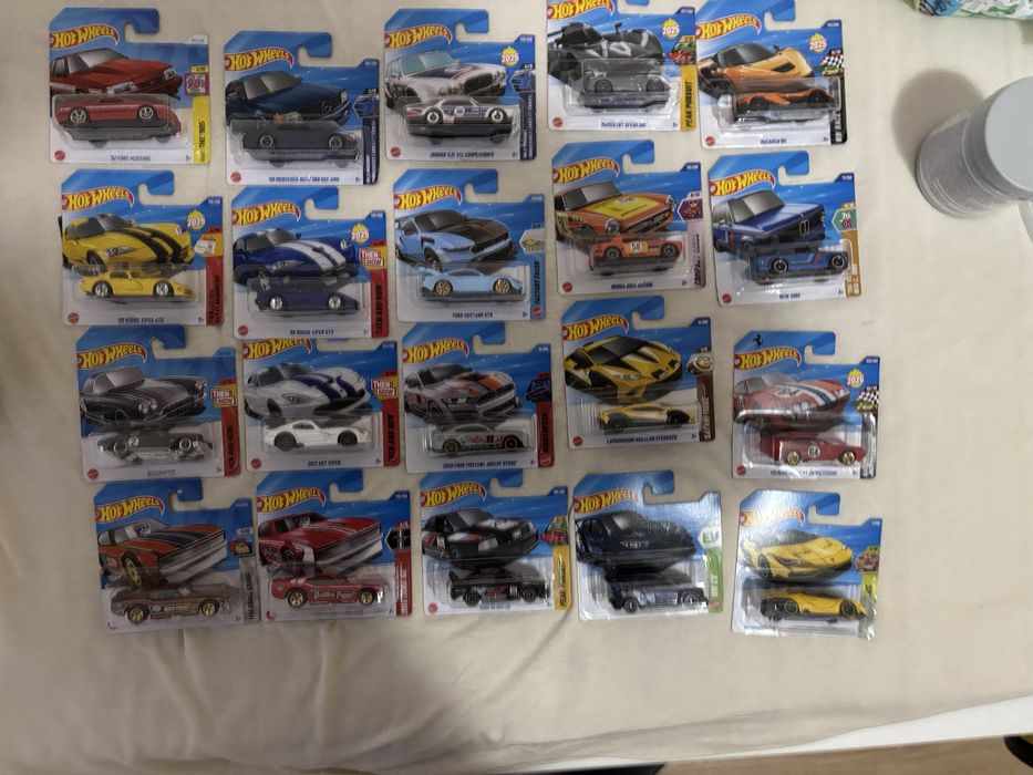 Ho wheels колички