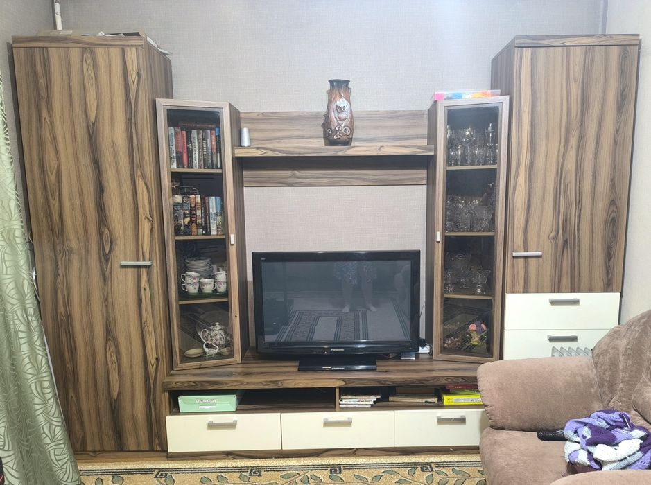 Горка для гостиной