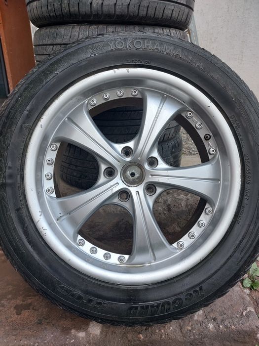 Yokohama 235/55R18