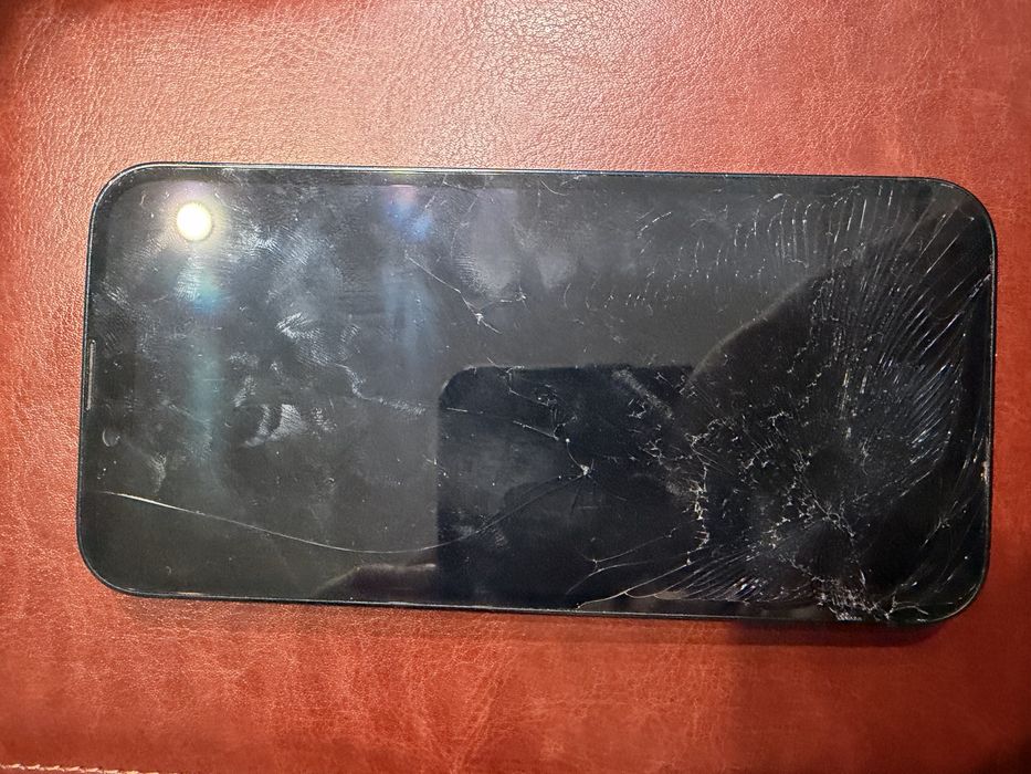 Продам iphone 14 128gb