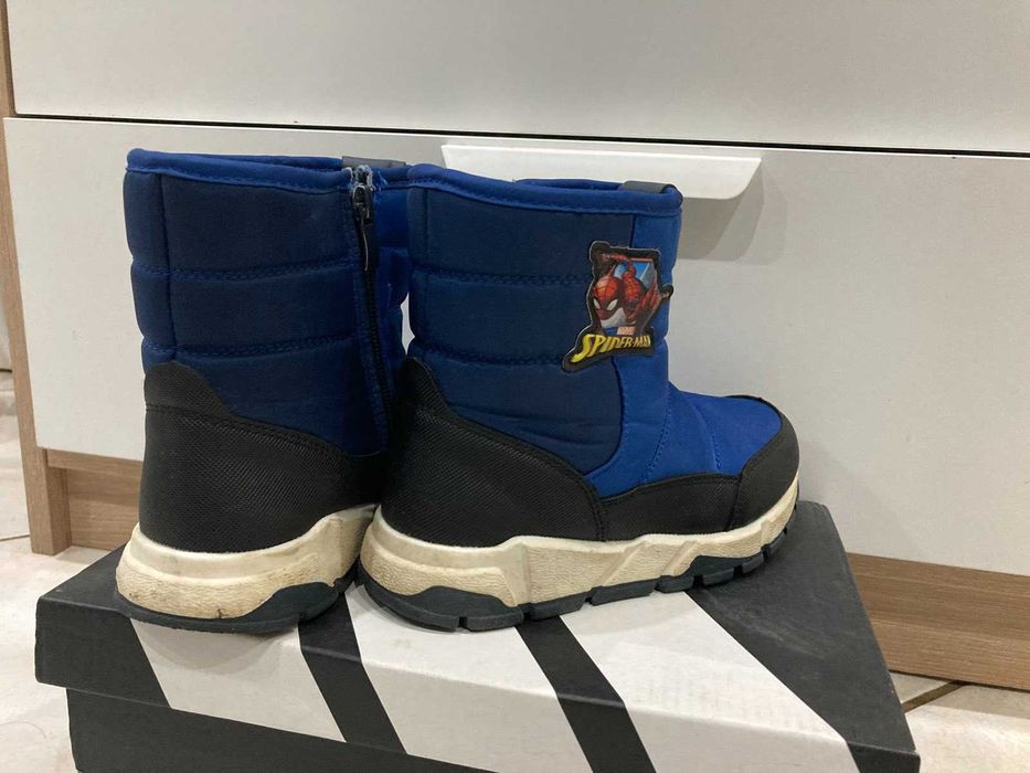 Детски боти и маратонки Spiderman
