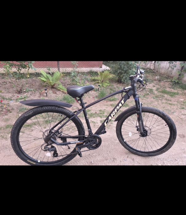 Vând bicicletă foarte bună