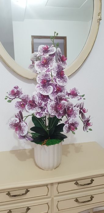 Crini de silicon real touch 3D în ghiveci cu licheni stabilizați.