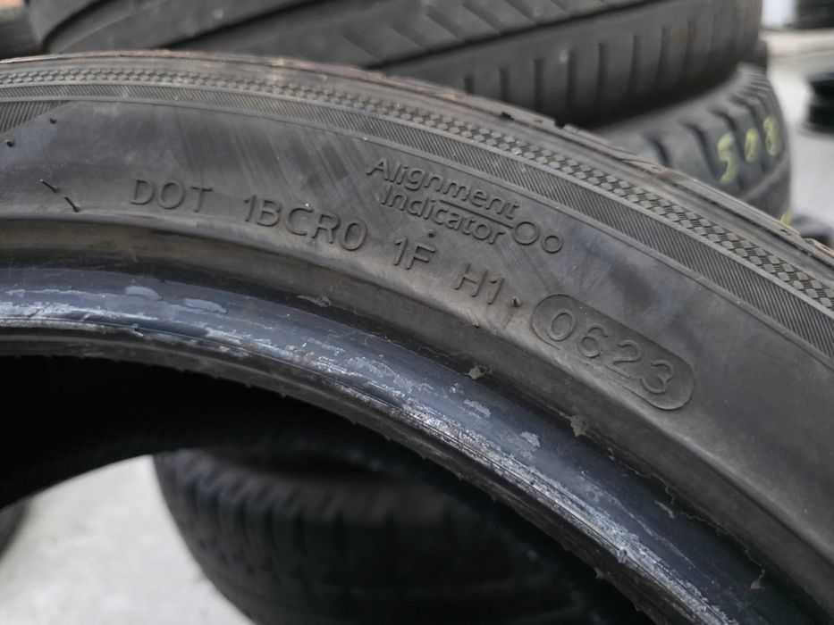 2бр Летни гуми 225 45 18 - Hankook - DOT 2023