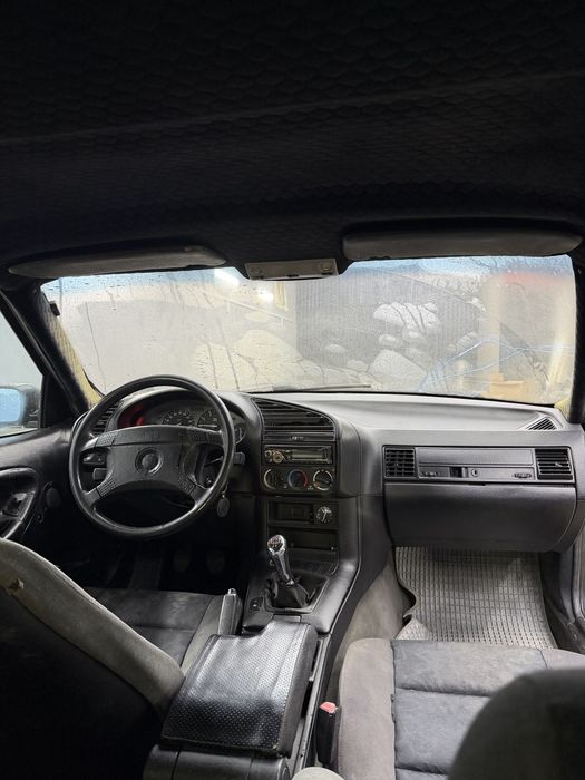 Срочно продам Бмв 320