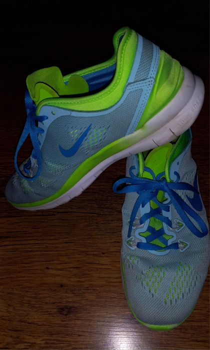 Маратонки Найк 38 и 39 номер