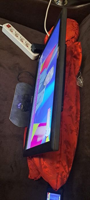 Led tv 55cm mic(22inchi)