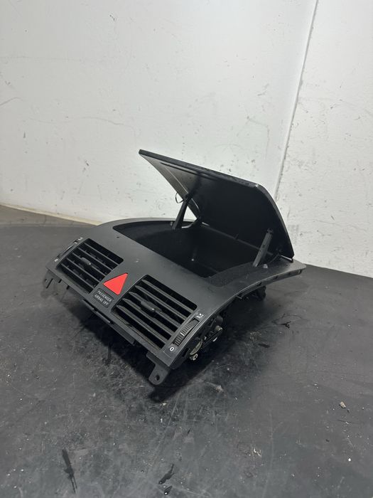 Sertar torpedou bord Volkswagen Vw Touran 1T1857921B