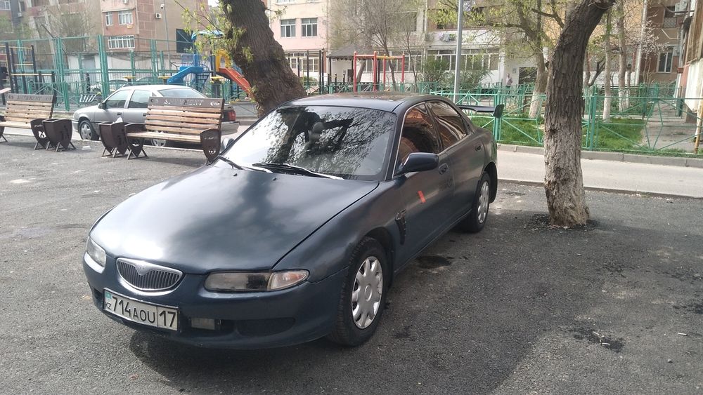 Мазда кседос 6.мехханика  2литра v6