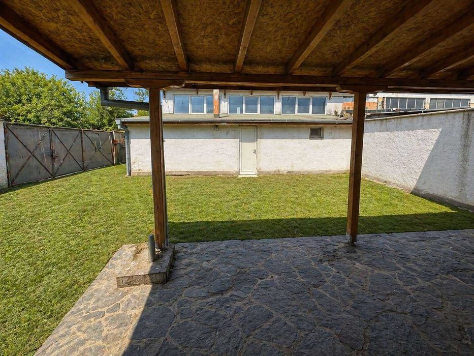 Пром. помещение в област Пловдив - гр. Садово!