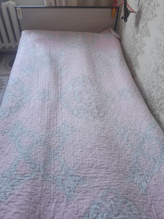 Продам кровать б/у