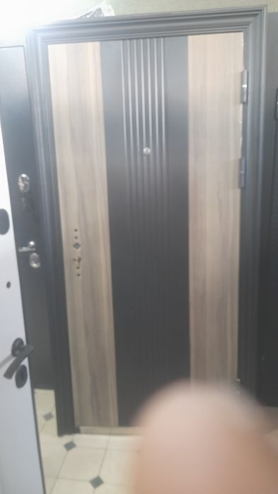 Temir Eshiklar dom i uchaskalar uchunturida qarab tugri sikladdan