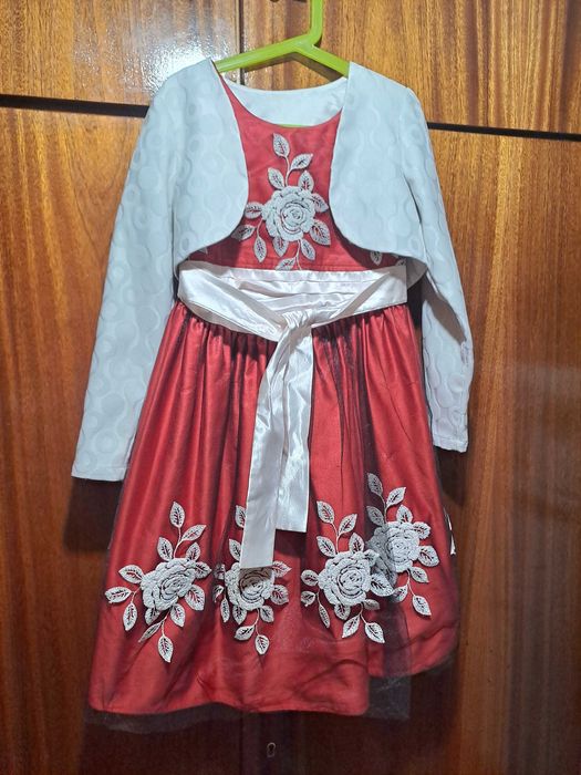 Детси дрешки за момиче