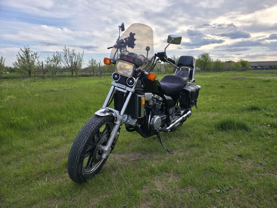 Honda Magna V45 (1984) – Import Canada – Un Muscle-Cruiser Autentic