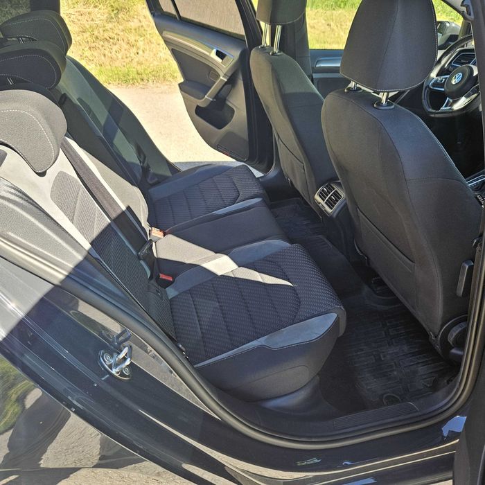 VOLKSWAGEN Golf 2020 — imagine 5