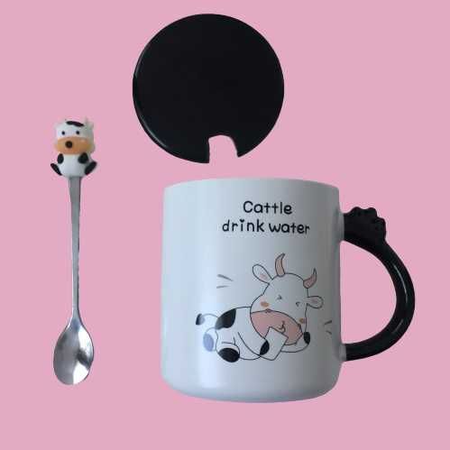 Уникална чаша с керамичен капак и метална лъжичка ,,КРАВА", 17 лв.