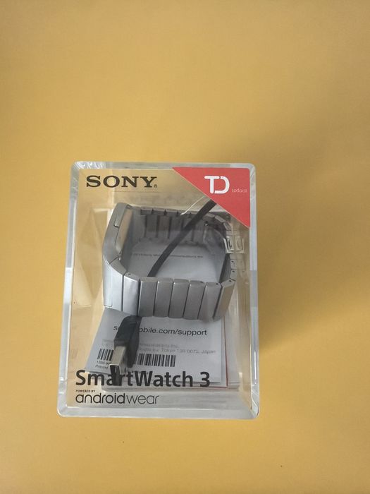 Sony смарт часовник,работи перфектно на истинска винтидж класика